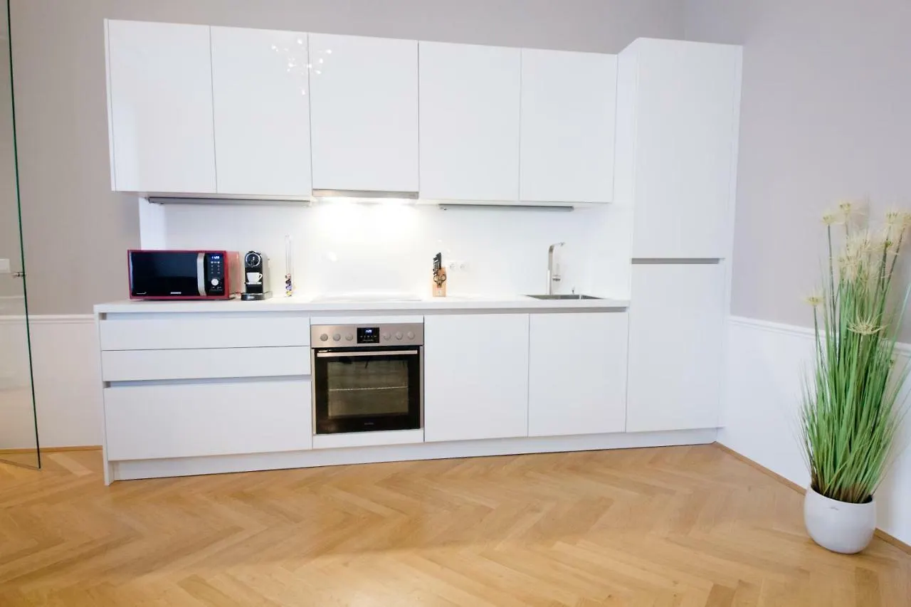 Studio Apartments Naschmarkt - Mai'S Apartments Vienna 0*,