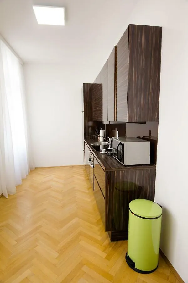 Studio Apartments Naschmarkt - Mai'S Apartments Vienna 0*,  Austria