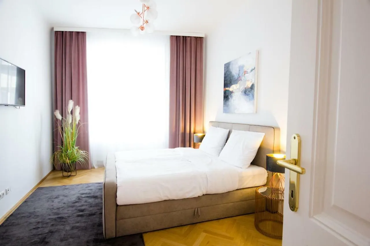Studio Apartments Naschmarkt - Mai'S Apartments Vienna 0*,  Austria